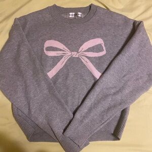 Gray Sweater with Pink Bow